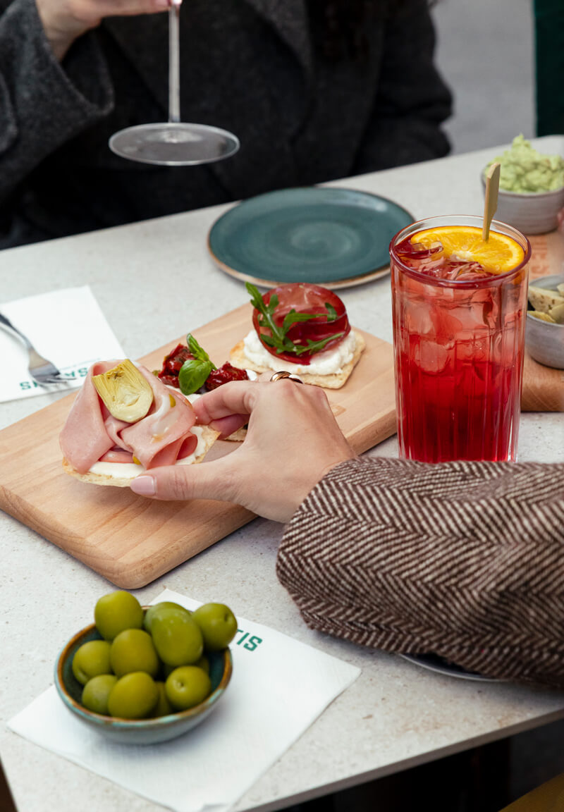 Tavolo aperitivo
