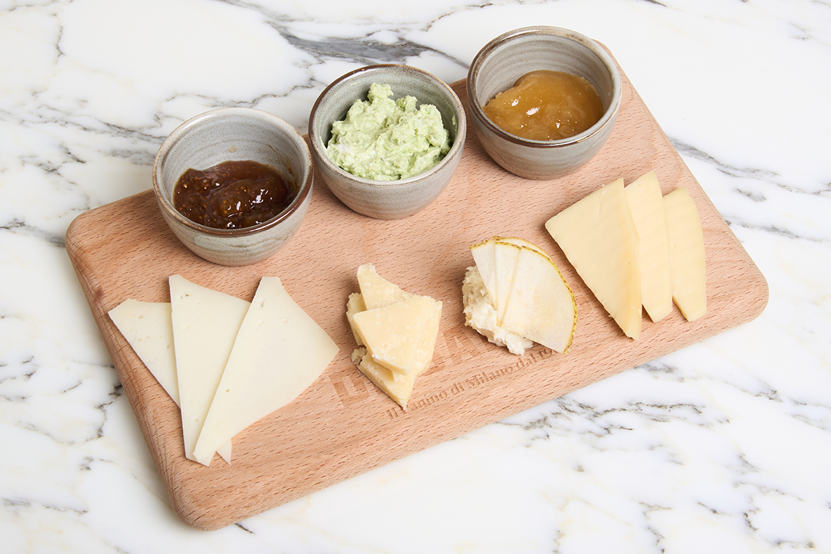CHEESE BOARD