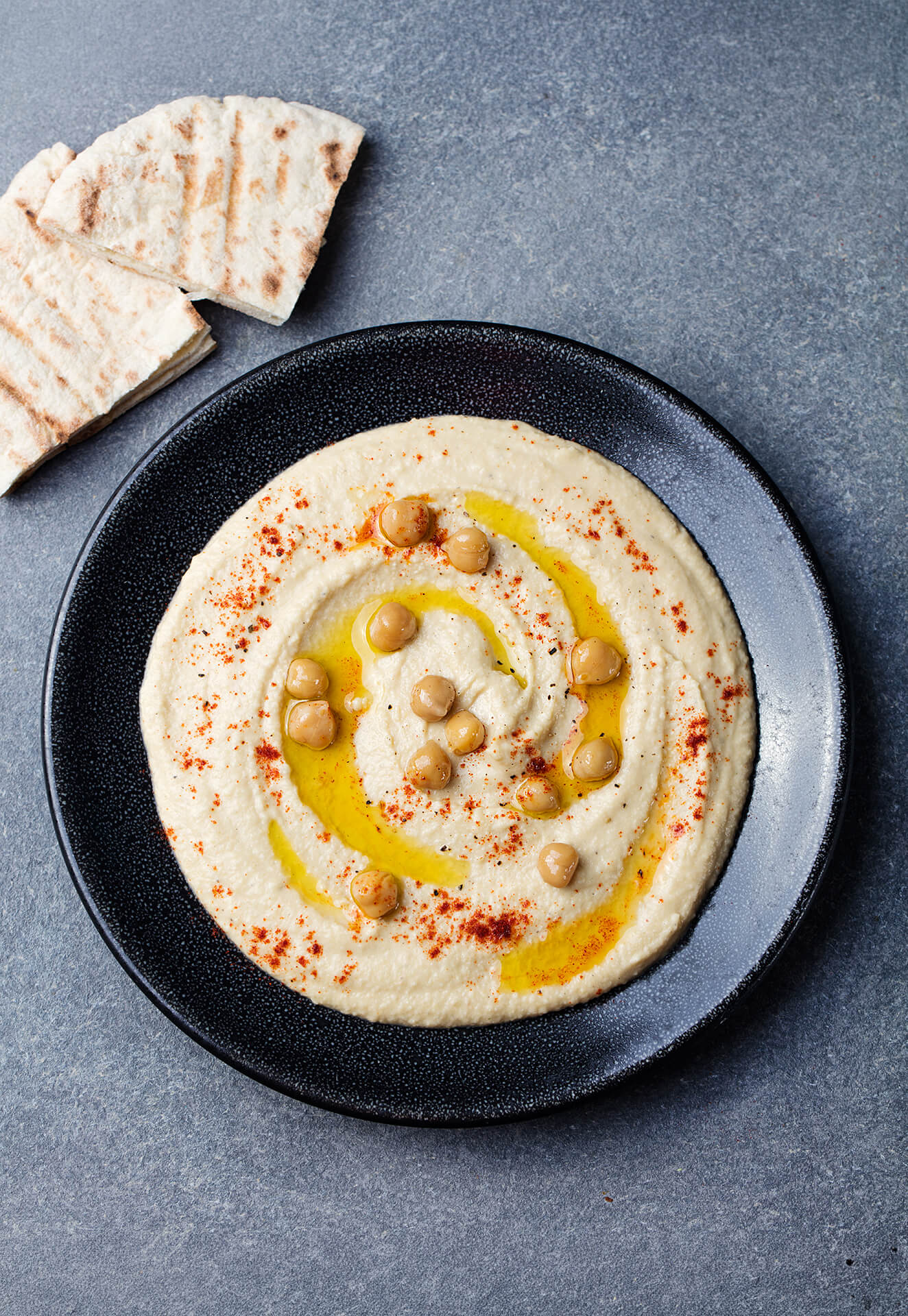 Curry hummus*